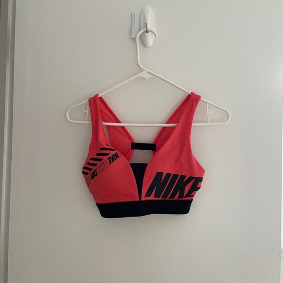 Nike Sports Bra - Size S - Picture 1 of 3
